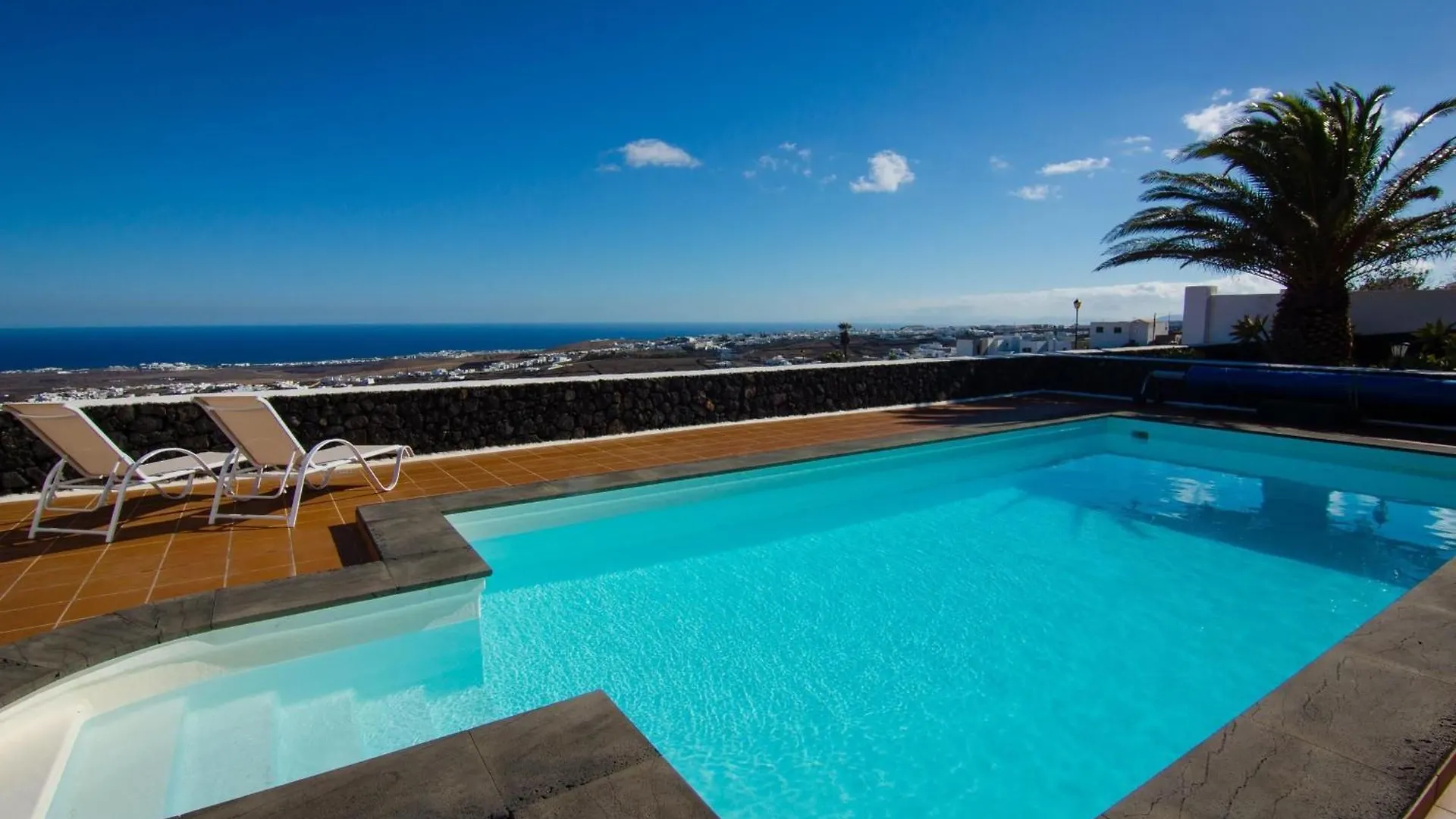 Grosses Appartement Mit Meerblick Auf Lanzarote Tias 0*,  Spain