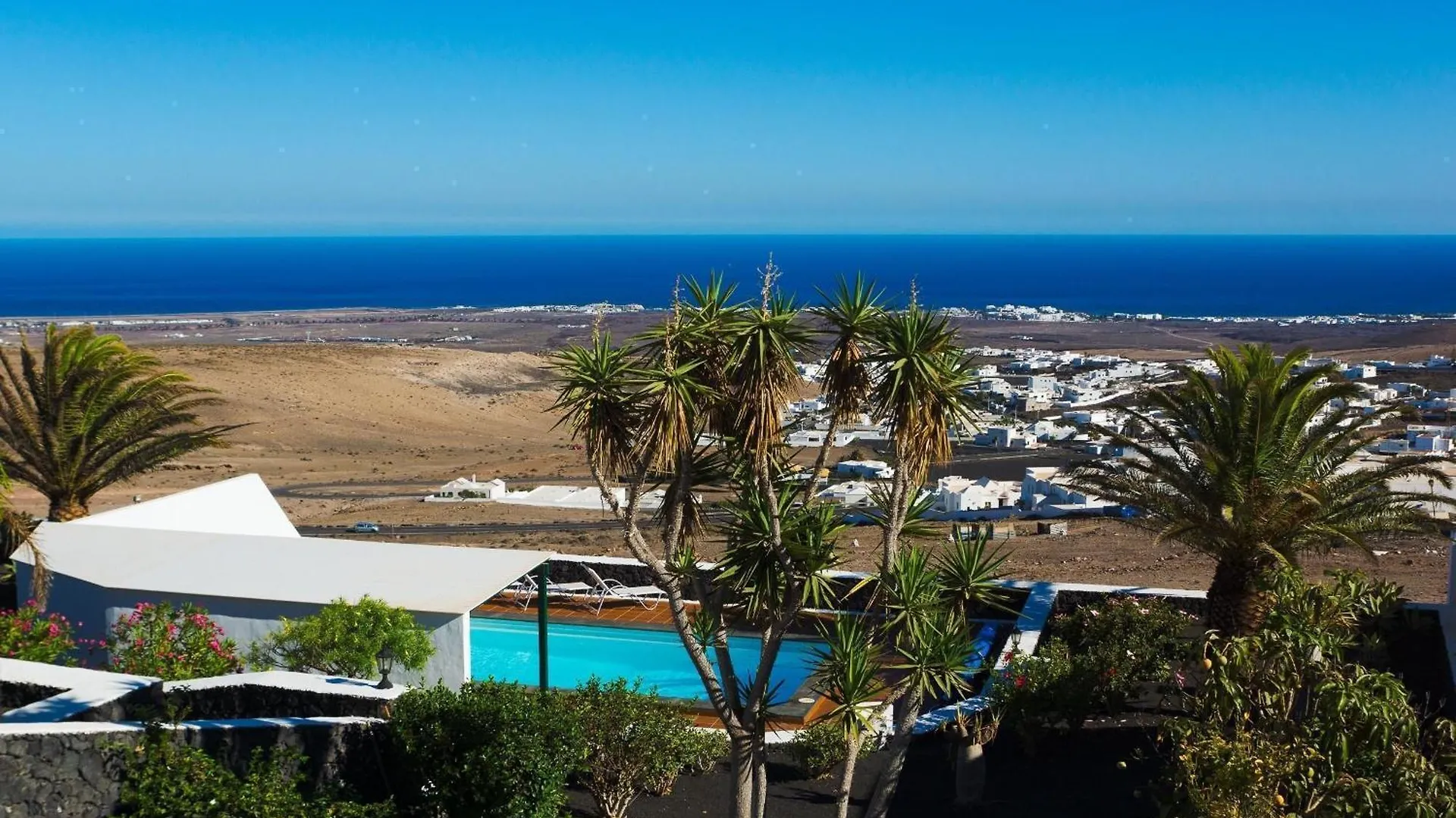 Apartment Grosses Appartement Mit Meerblick Auf Lanzarote Tias
